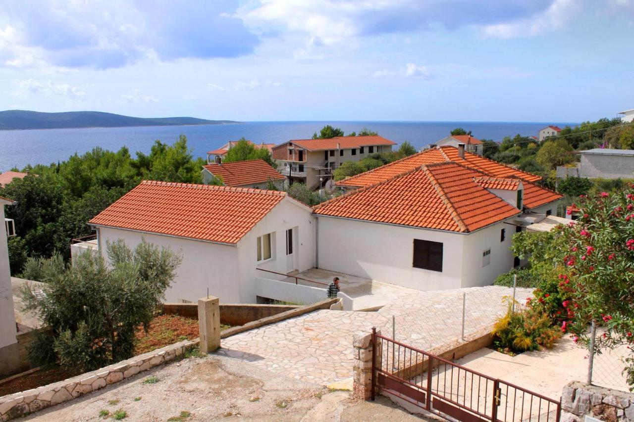 Apartments And Rooms With Parking Space Zavala, Hvar - 128 Jelsa  Zewnętrze zdjęcie