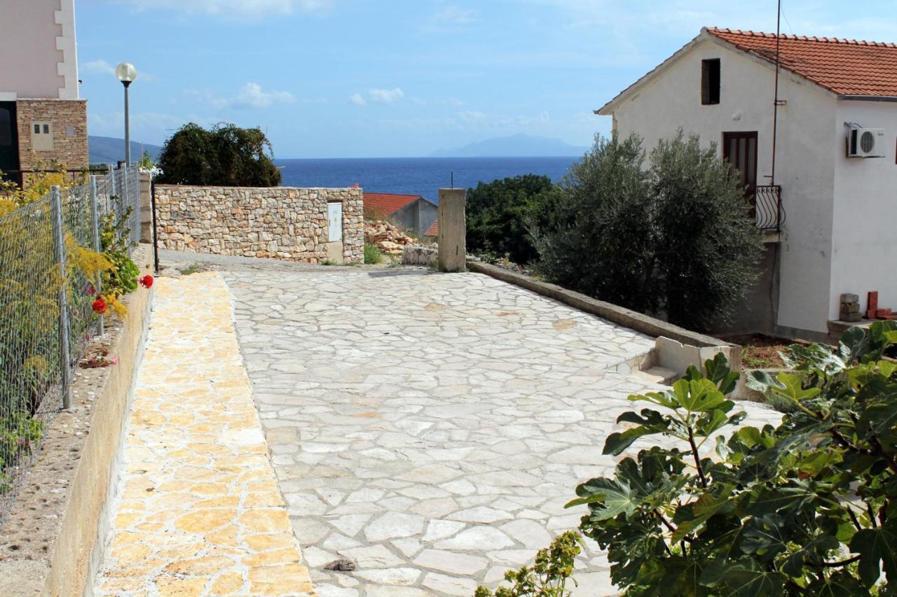 Apartments And Rooms With Parking Space Zavala, Hvar - 128 Jelsa  Zewnętrze zdjęcie