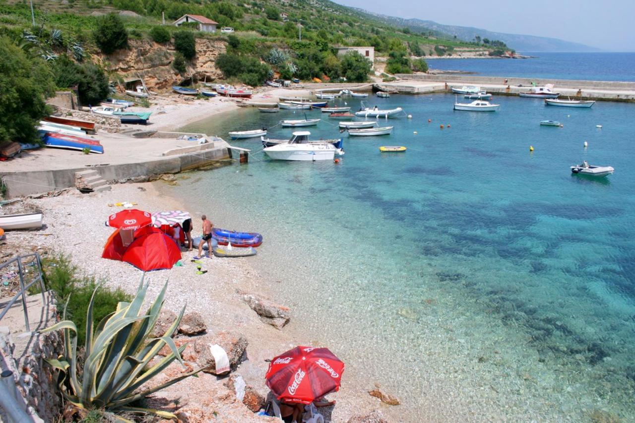 Apartments And Rooms With Parking Space Zavala, Hvar - 128 Jelsa  Zewnętrze zdjęcie