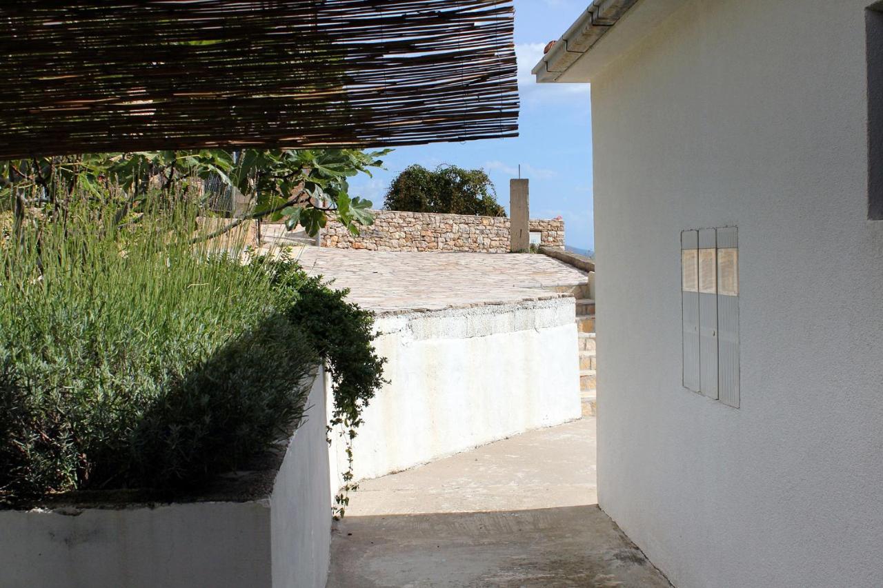 Apartments And Rooms With Parking Space Zavala, Hvar - 128 Jelsa  Zewnętrze zdjęcie