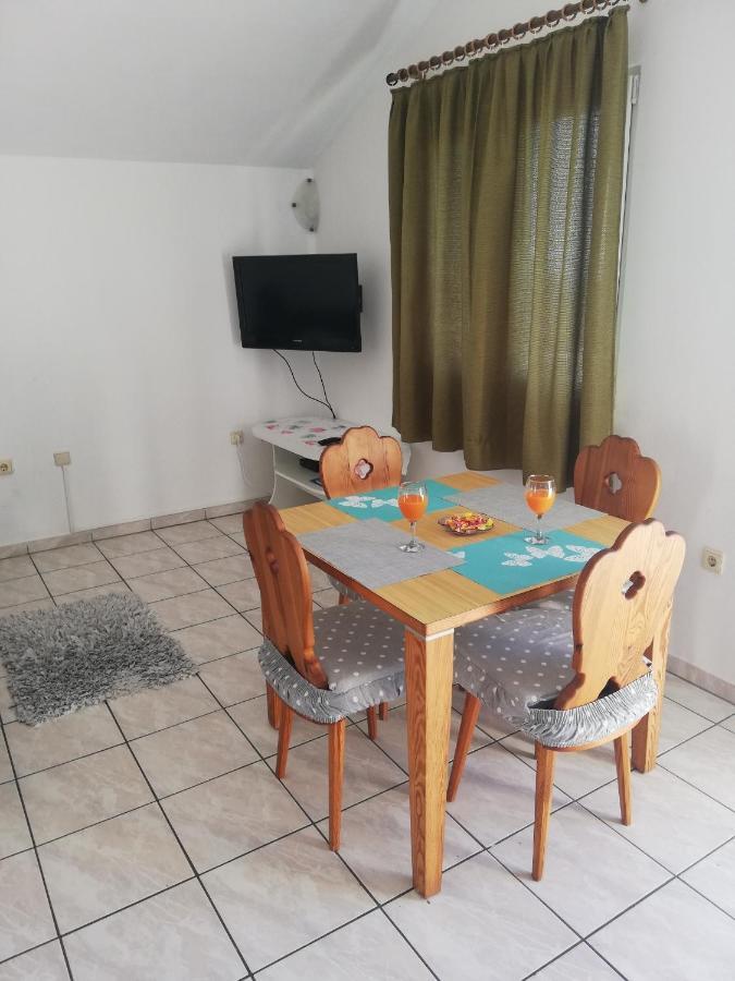 Apartments And Rooms With Parking Space Zavala, Hvar - 128 Jelsa  Zewnętrze zdjęcie
