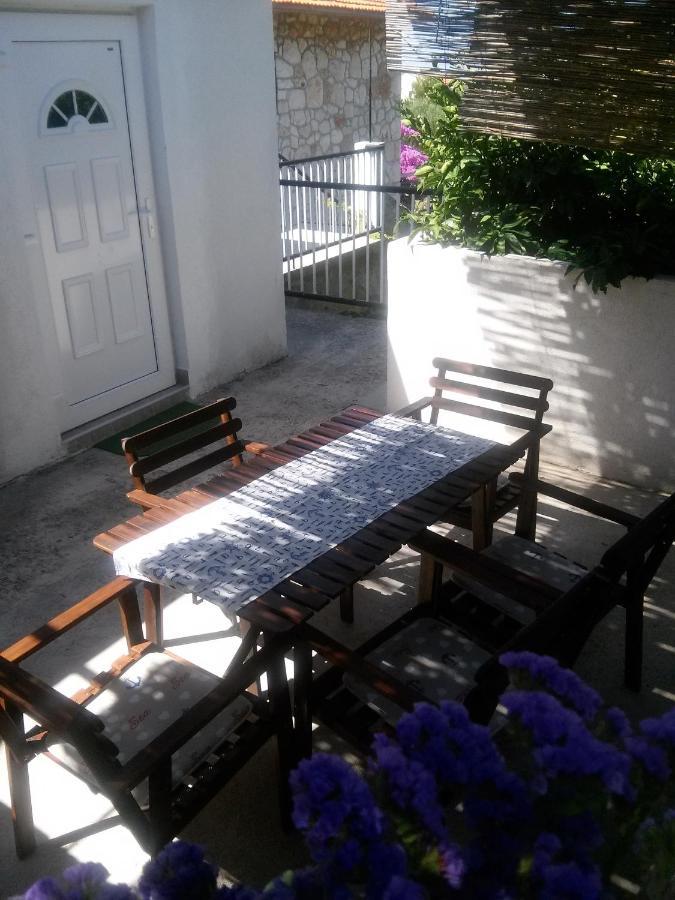 Apartments And Rooms With Parking Space Zavala, Hvar - 128 Jelsa  Zewnętrze zdjęcie