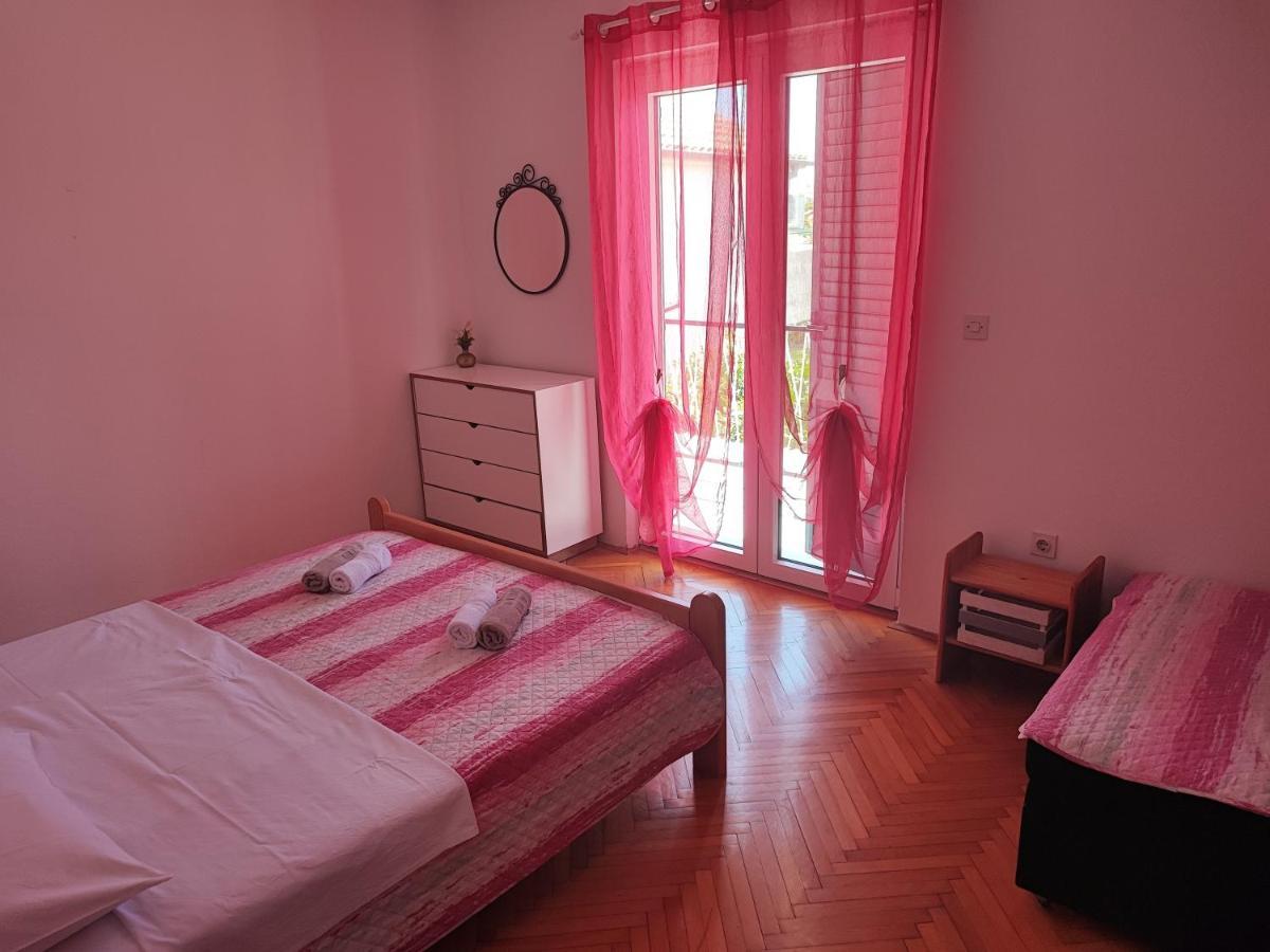 Apartments And Rooms With Parking Space Zavala, Hvar - 128 Jelsa  Zewnętrze zdjęcie